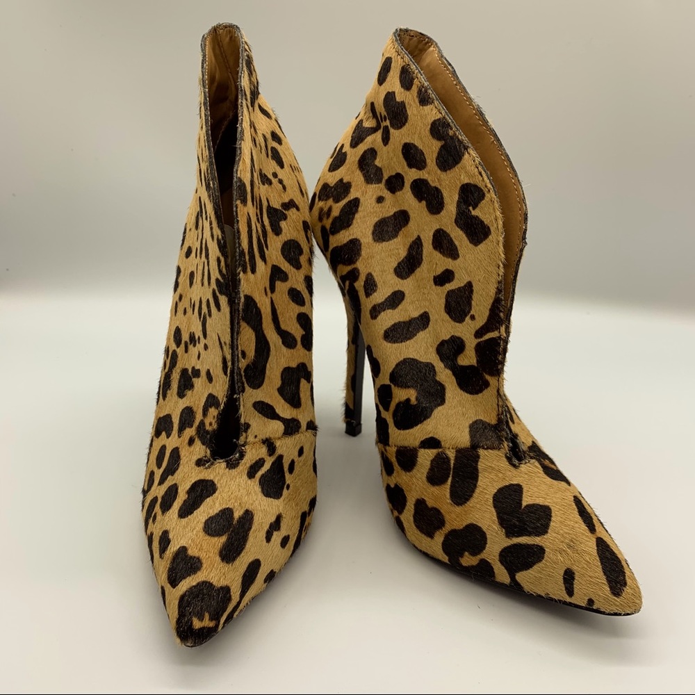 Steve Madden Calf Hair Animal Print Boots,Size 6.5